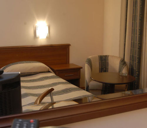 Hotel Luxor Burgas Exterior photo